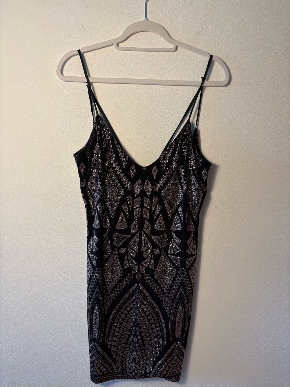 Reign On Geometric Shimmer V-Neck Bodycon Mini Dress Large
